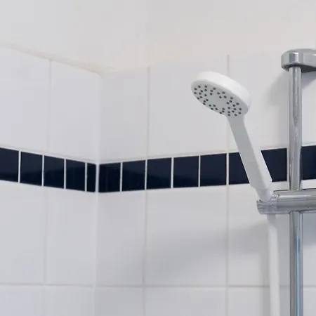 Apartment With 3 Beds In The Old Town